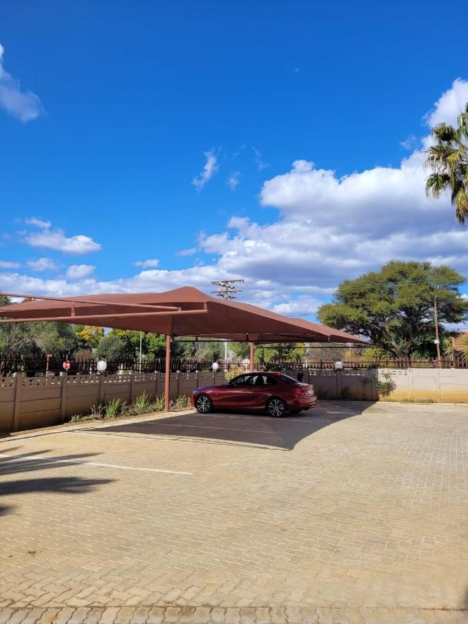 Palm Guesthouse Zeerust Exterior foto